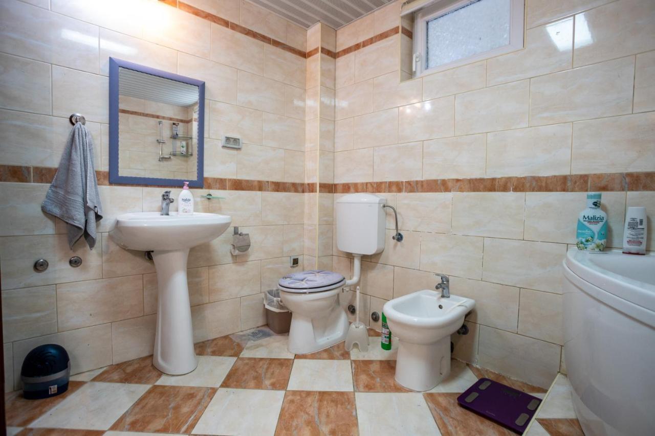 Ana Apartment Kotor Bagian luar foto