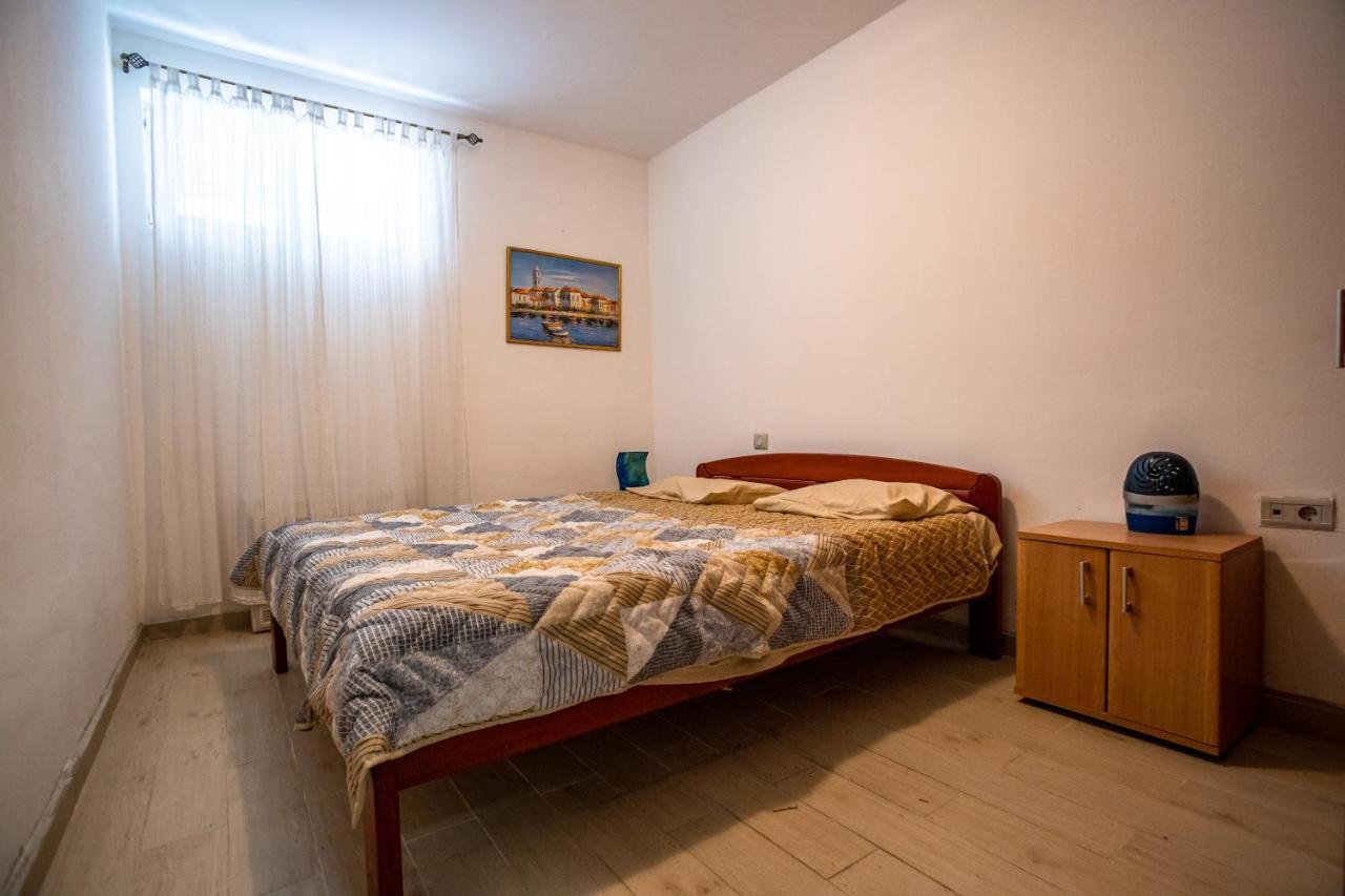 Ana Apartment Kotor Bagian luar foto